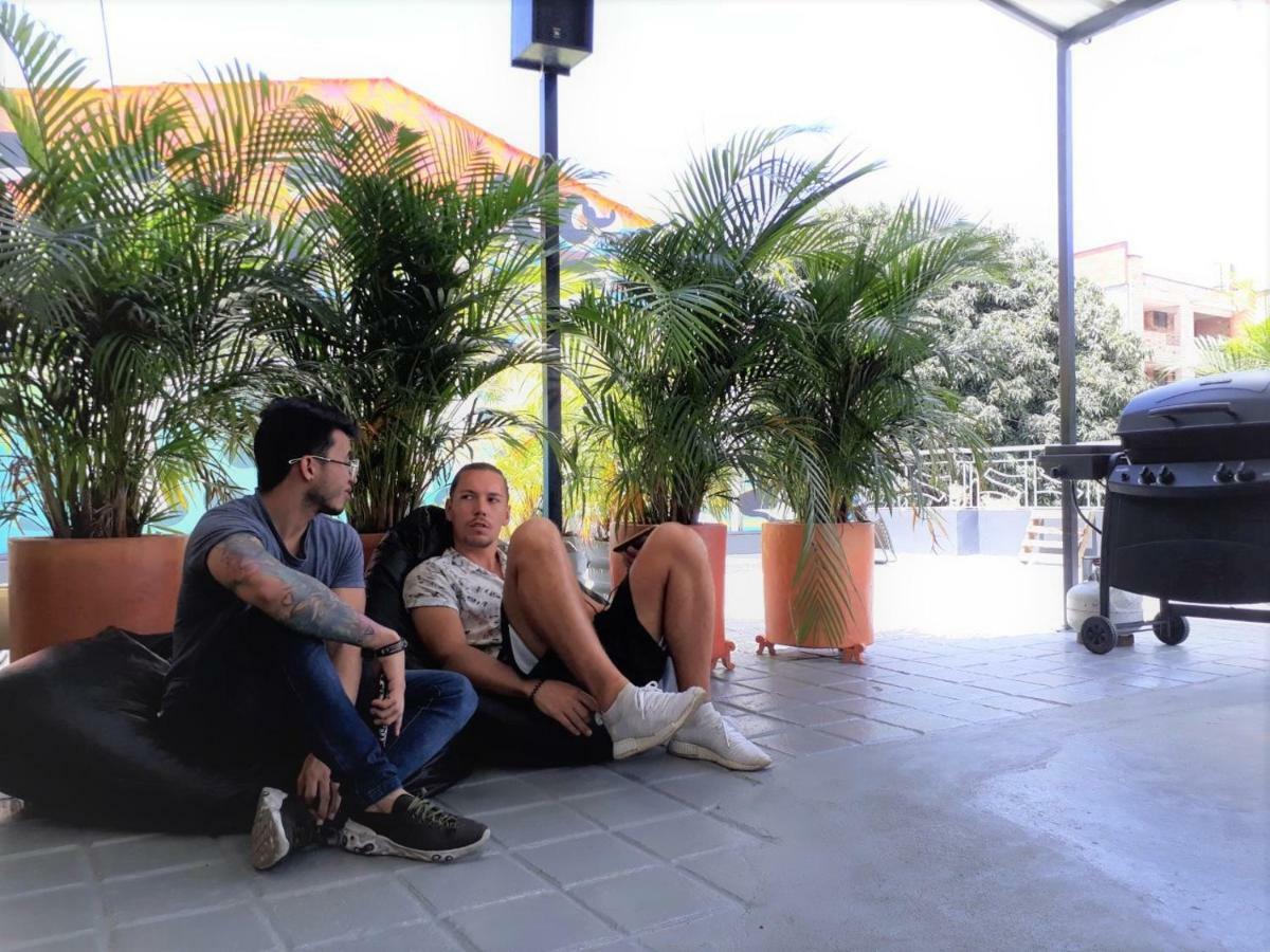 Noah Boutique Hostels Меделин Екстериор снимка
