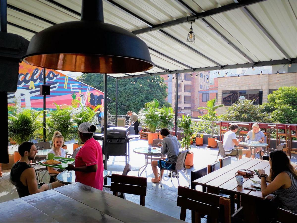 Noah Boutique Hostels Меделин Екстериор снимка