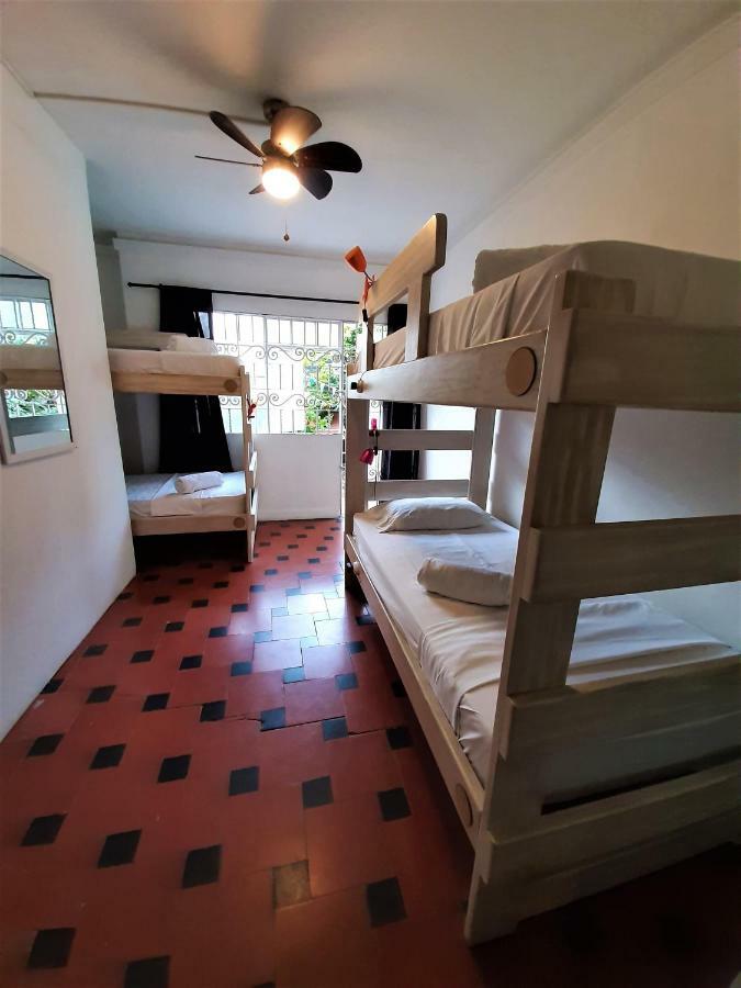 Noah Boutique Hostels Меделин Екстериор снимка